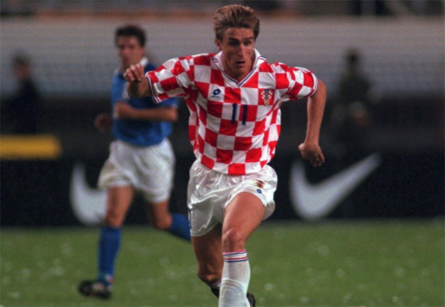 爱游戏入口-风云突变波尔图赛后篮板制胜，法甲版图或变，气氛紧张，身体对抗强度拉满的简单介绍