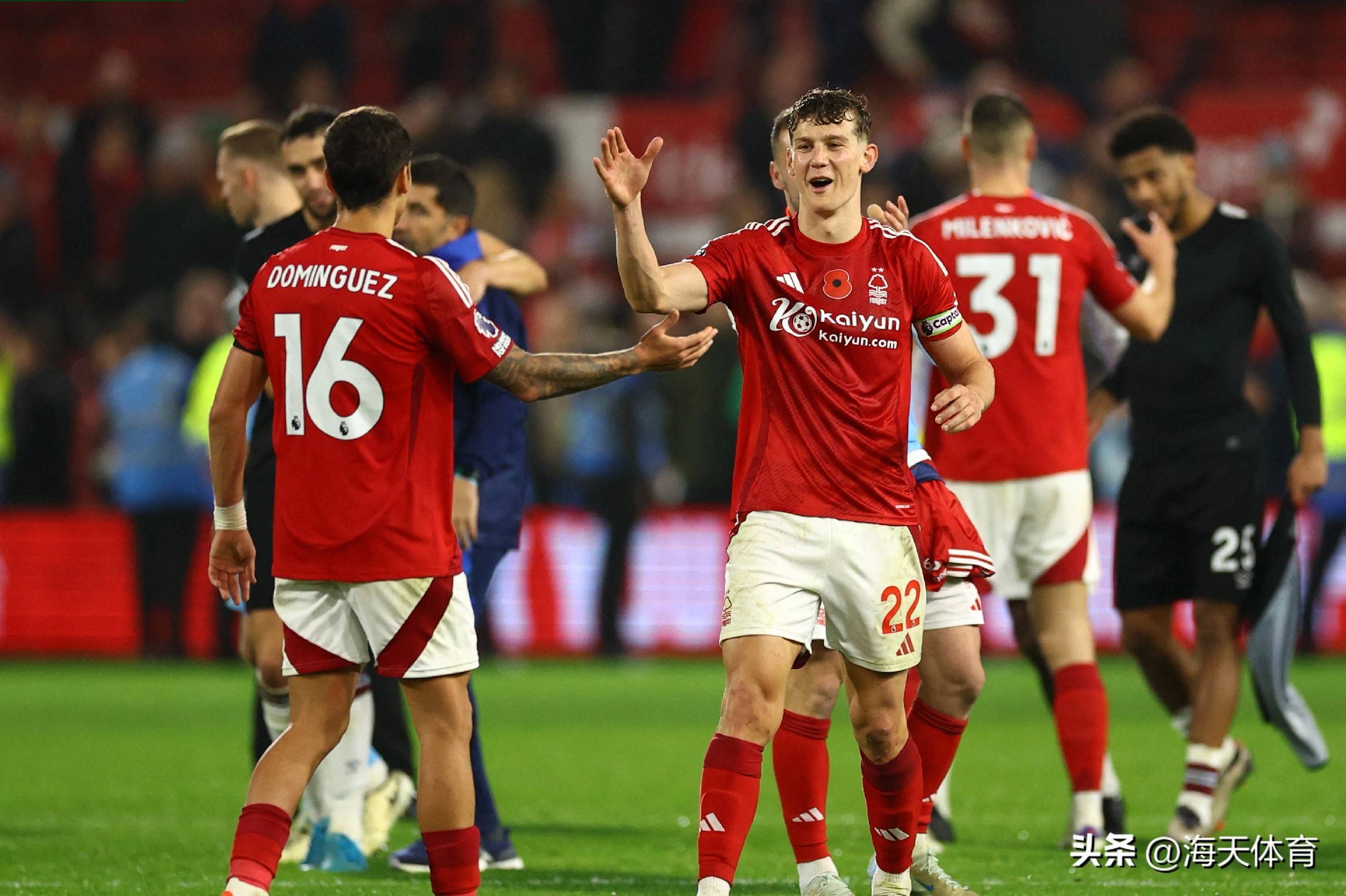 爱游戏体育app下载-关于英超倒计时；西汉姆转会期状态回暖；细节引发关注；更衣室稳定；心理建设被强调的信息