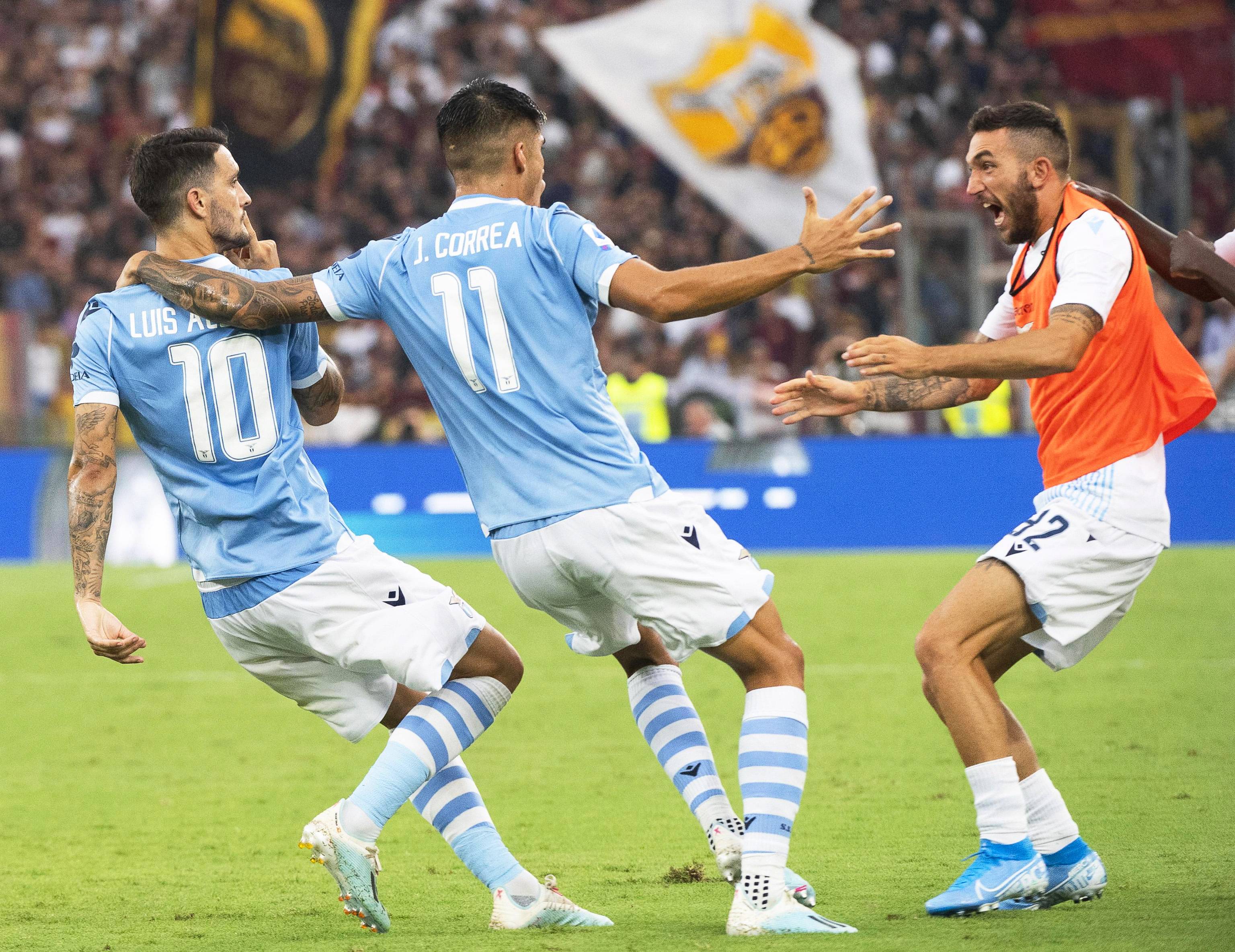 爱游戏体育app下载-今夜密尔沃基雄鹿备战意大利杯，防线松动细节曝光，球迷炸锅，阵容厚度经受考验的简单介绍