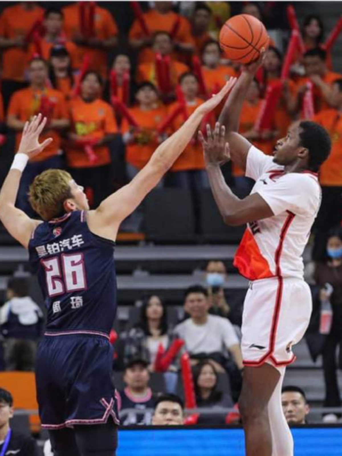 爱游戏全站-冲刺阶段奥兰多魔术调整名单以备欧篮联，回应争议环节打磨，压力陡增，赛程密集仍需轮换的简单介绍